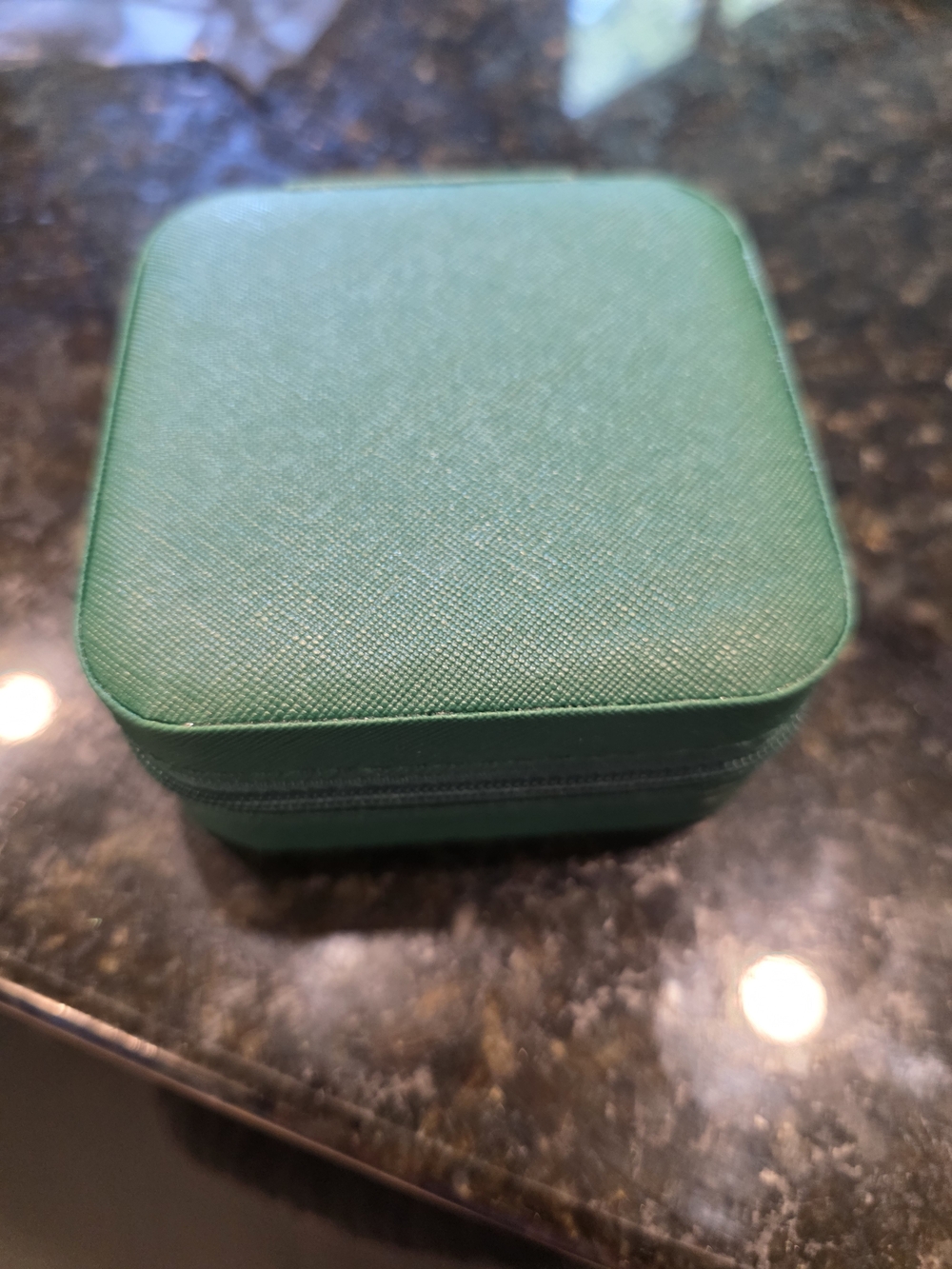 Source Unknown Green Square Travel Jewelry Box